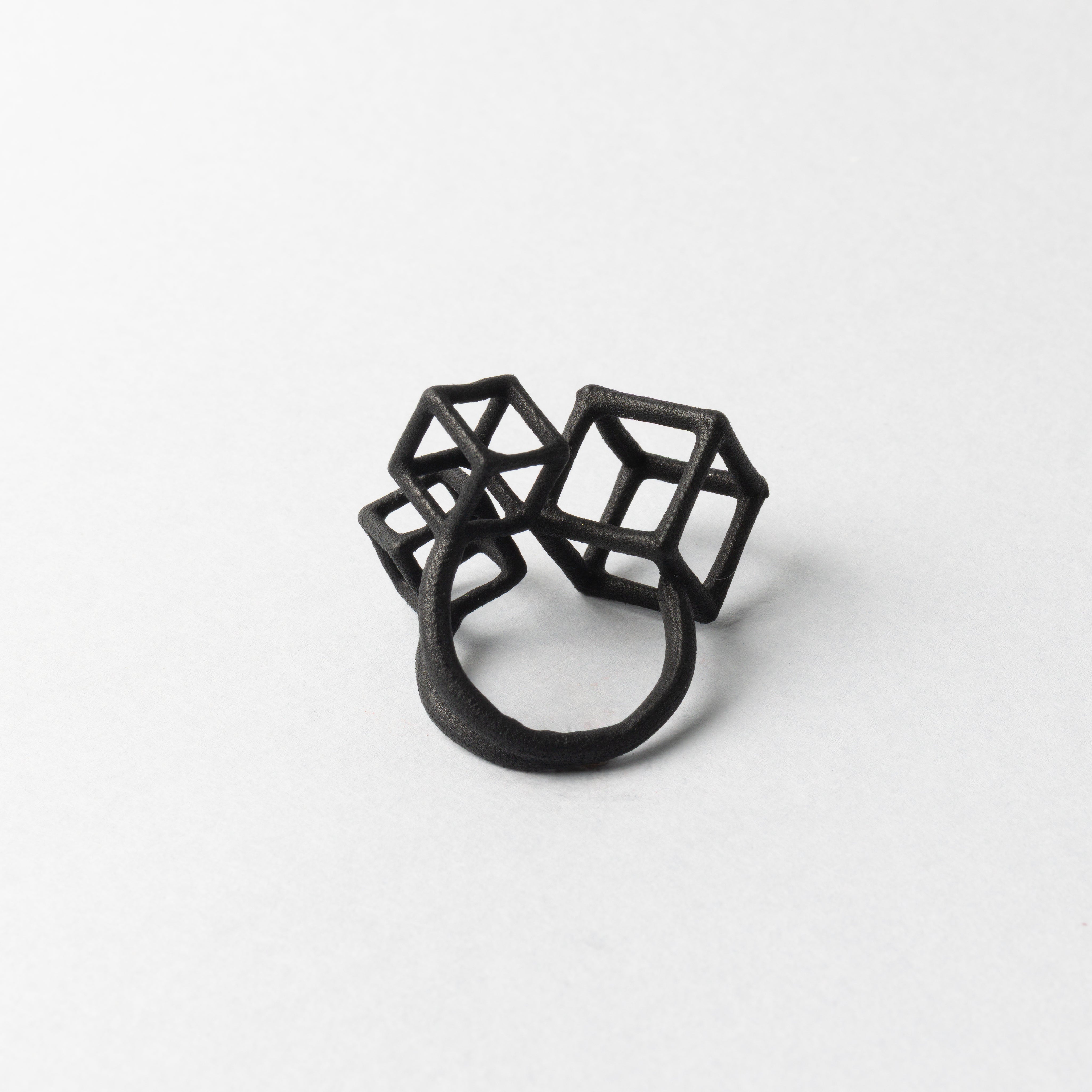 ANELLO_CUBETTI_BLACK_3.jpg
