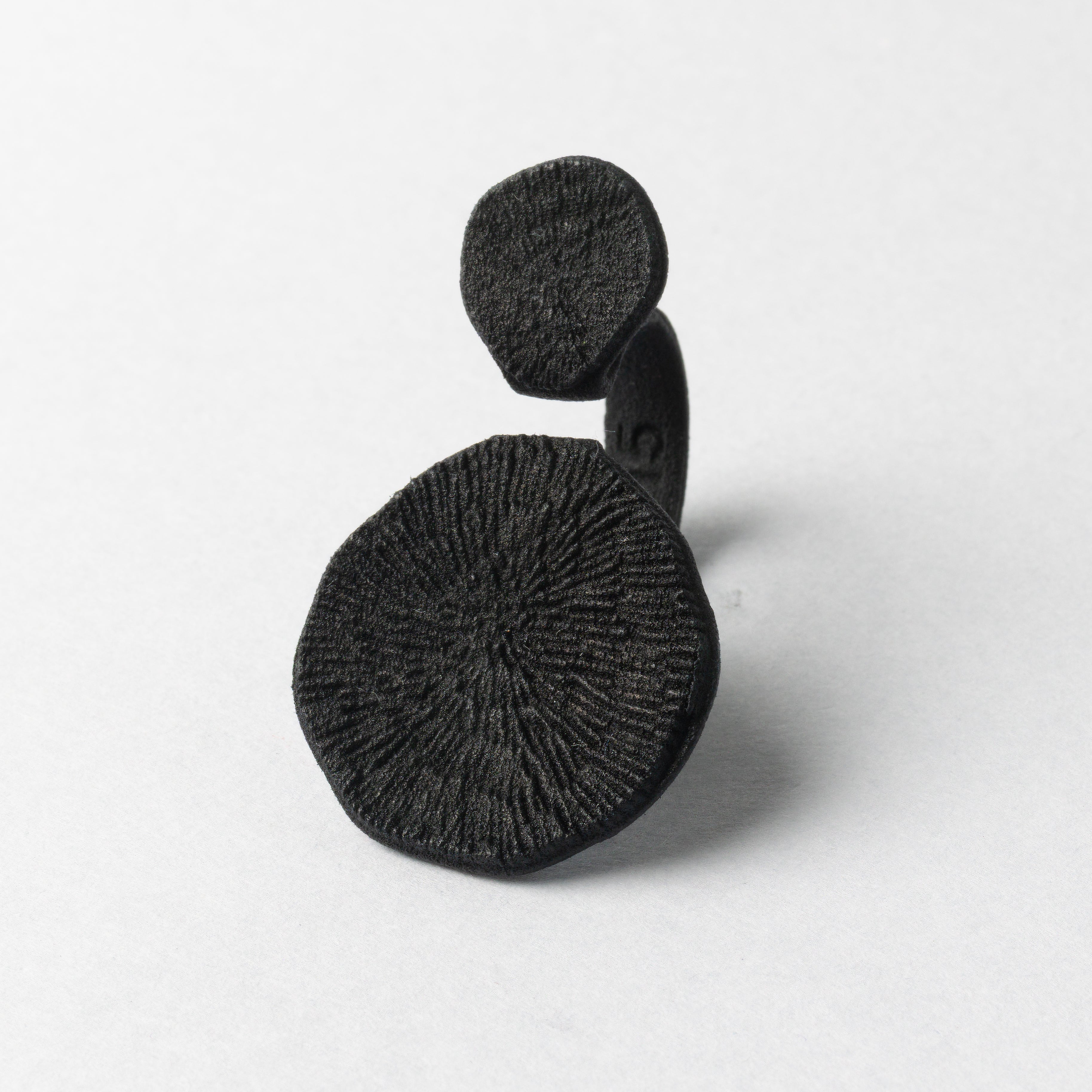 ANELLO_MURSI_NERO.jpg