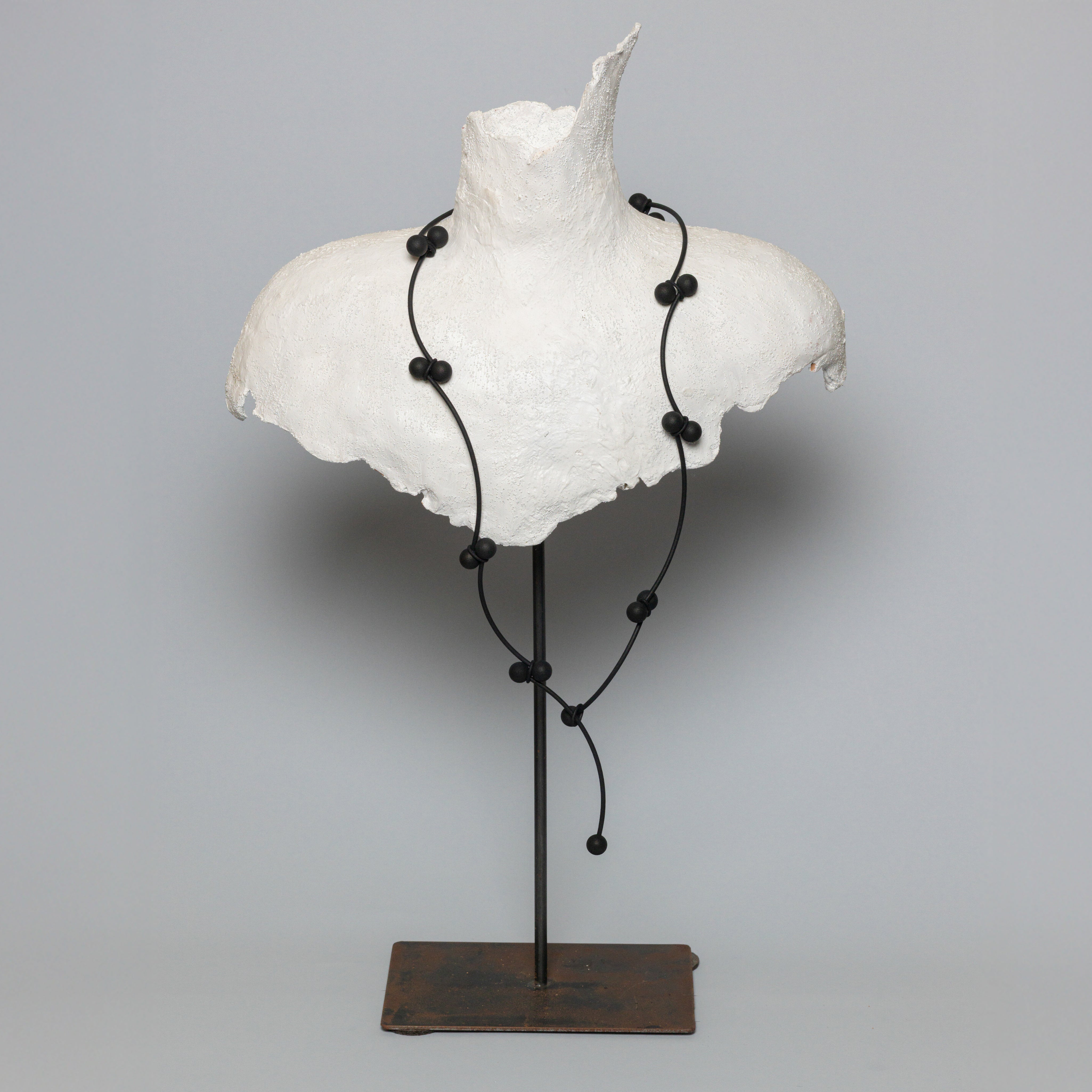COLLANA_CIRCLE_BLACK_SFONDO_GRIGIO.jpg