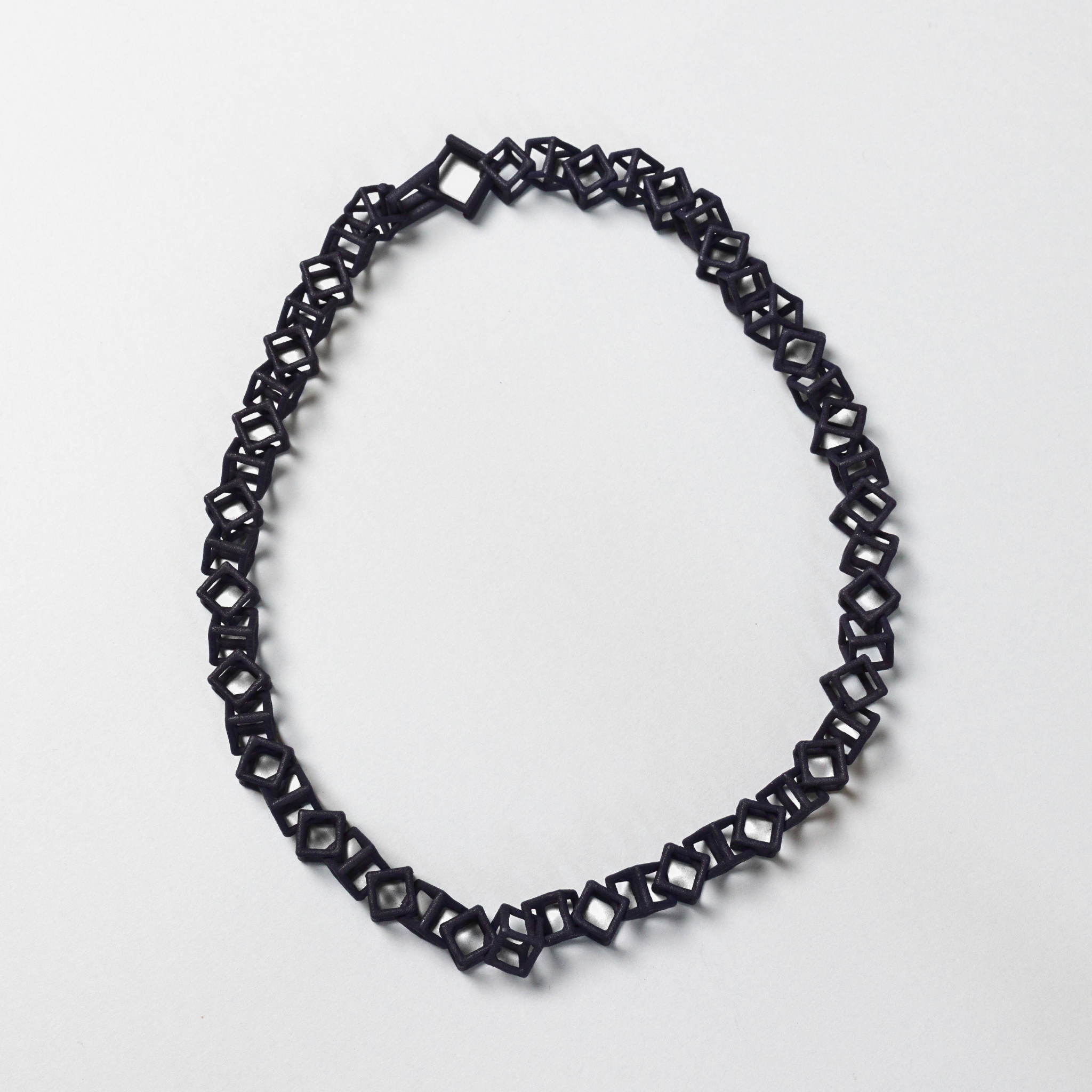 COLLANA_CUBETTI_BLACK.png