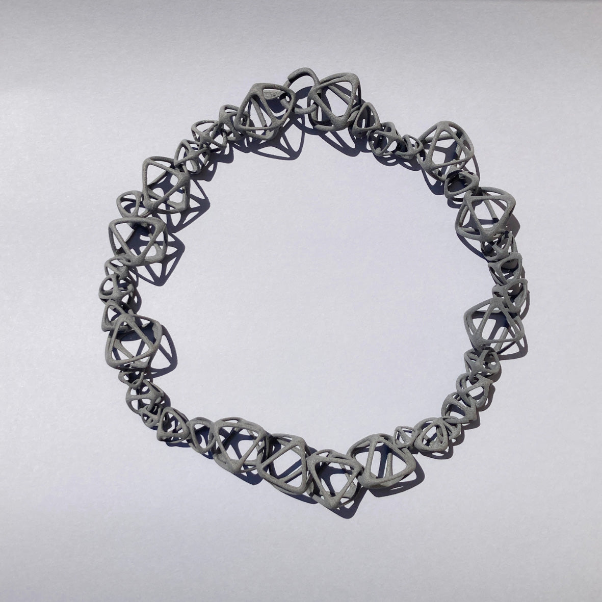 Intrigo Small - Necklace