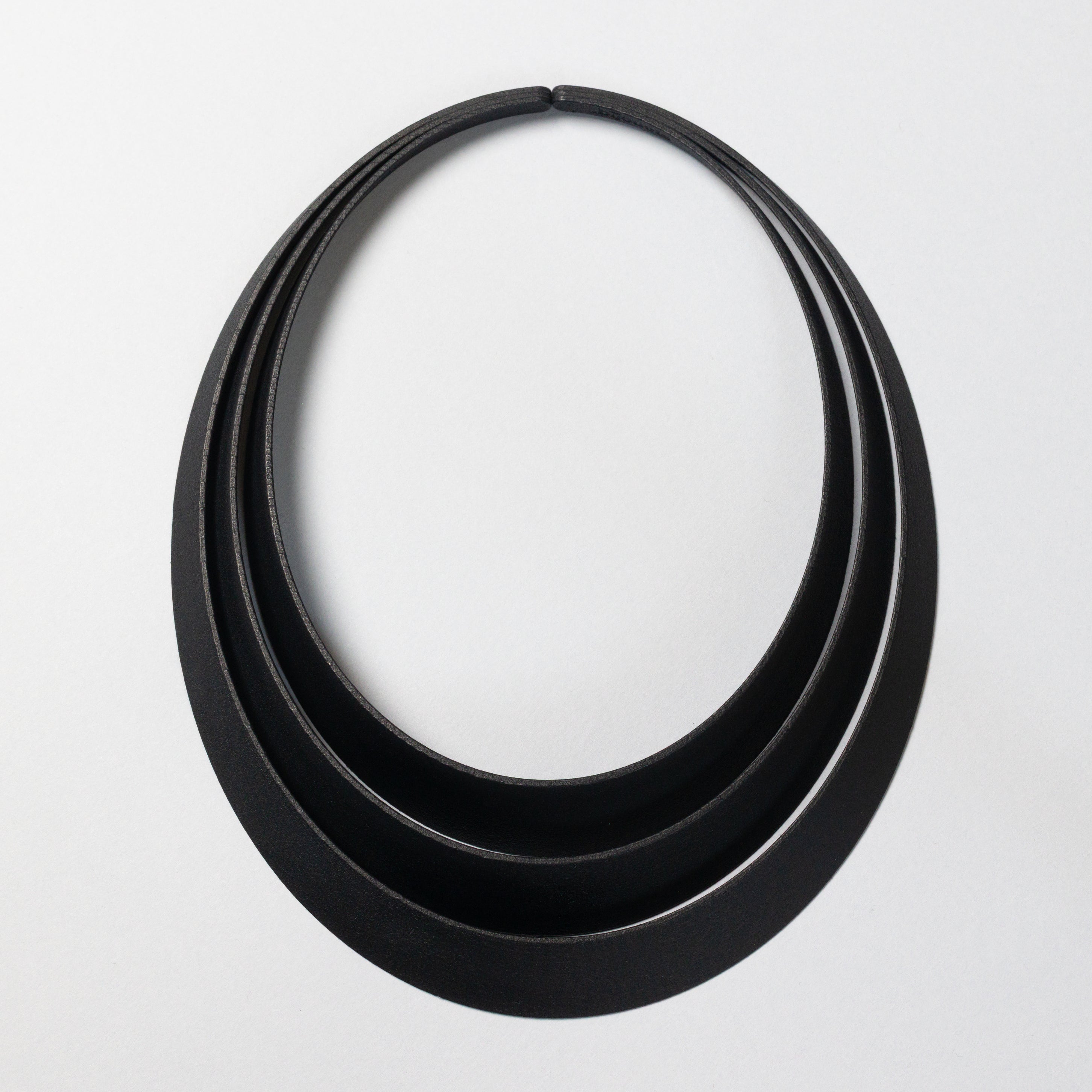 COLLANA_SATURNO_BLACK.jpg