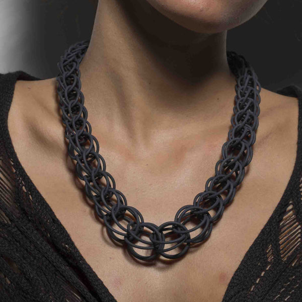 Superleggera Doppia – Collana - Indossata 2