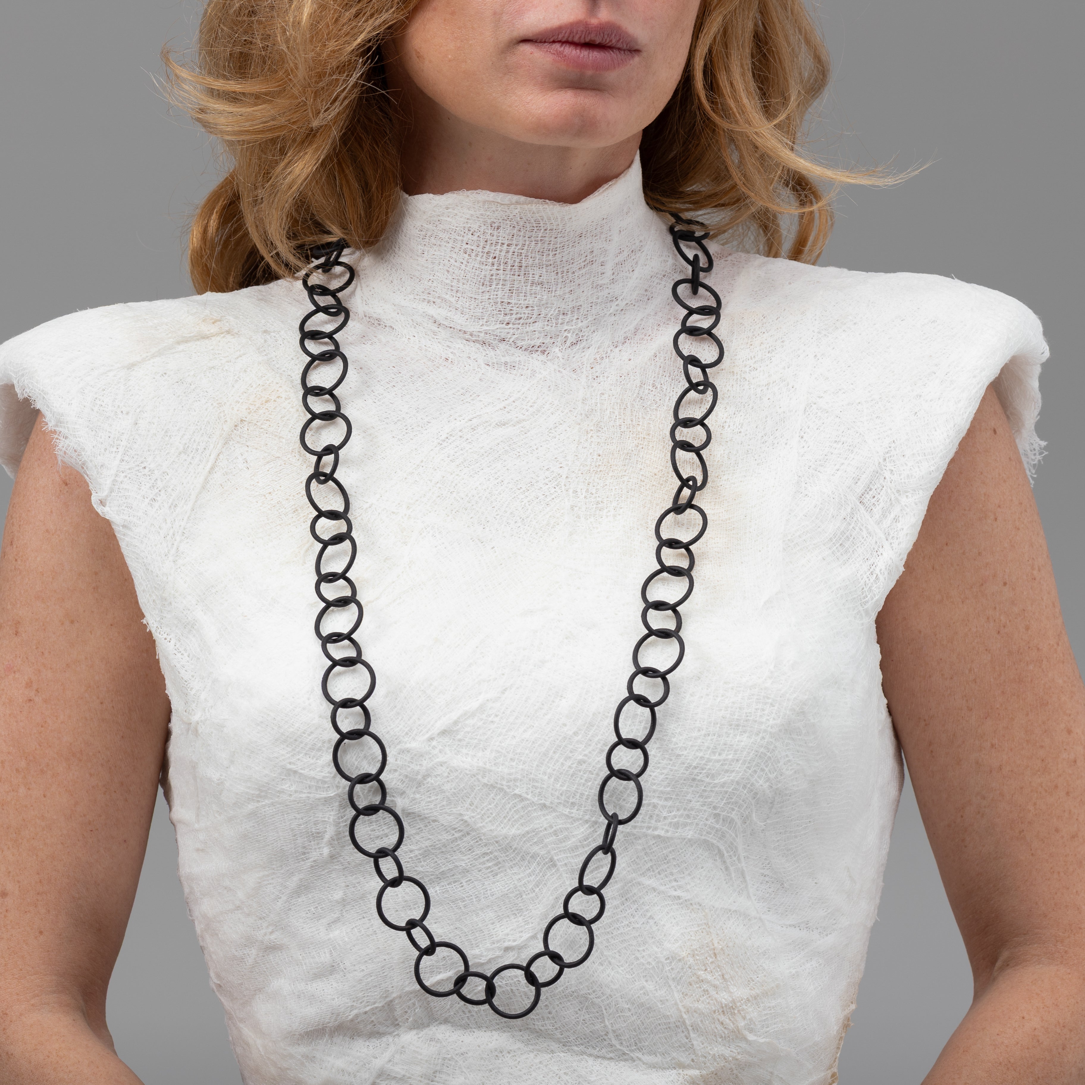 COLLANA_SUPERLEGGERA_LONG_STUDIO.jpg